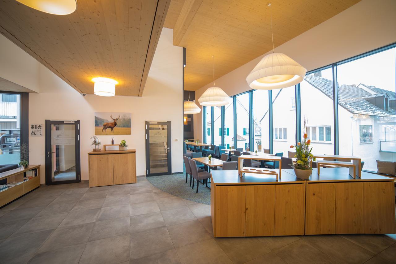 Hotel Zum Hirsch Wertingen Extérieur photo