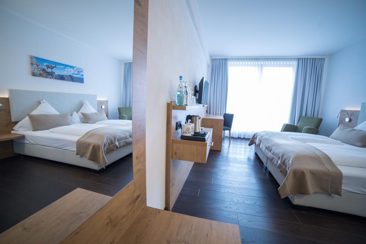 Hotel Zum Hirsch Wertingen Extérieur photo
