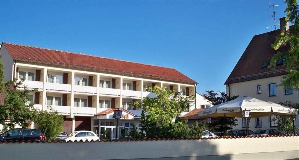 Hotel Zum Hirsch Wertingen Extérieur photo
