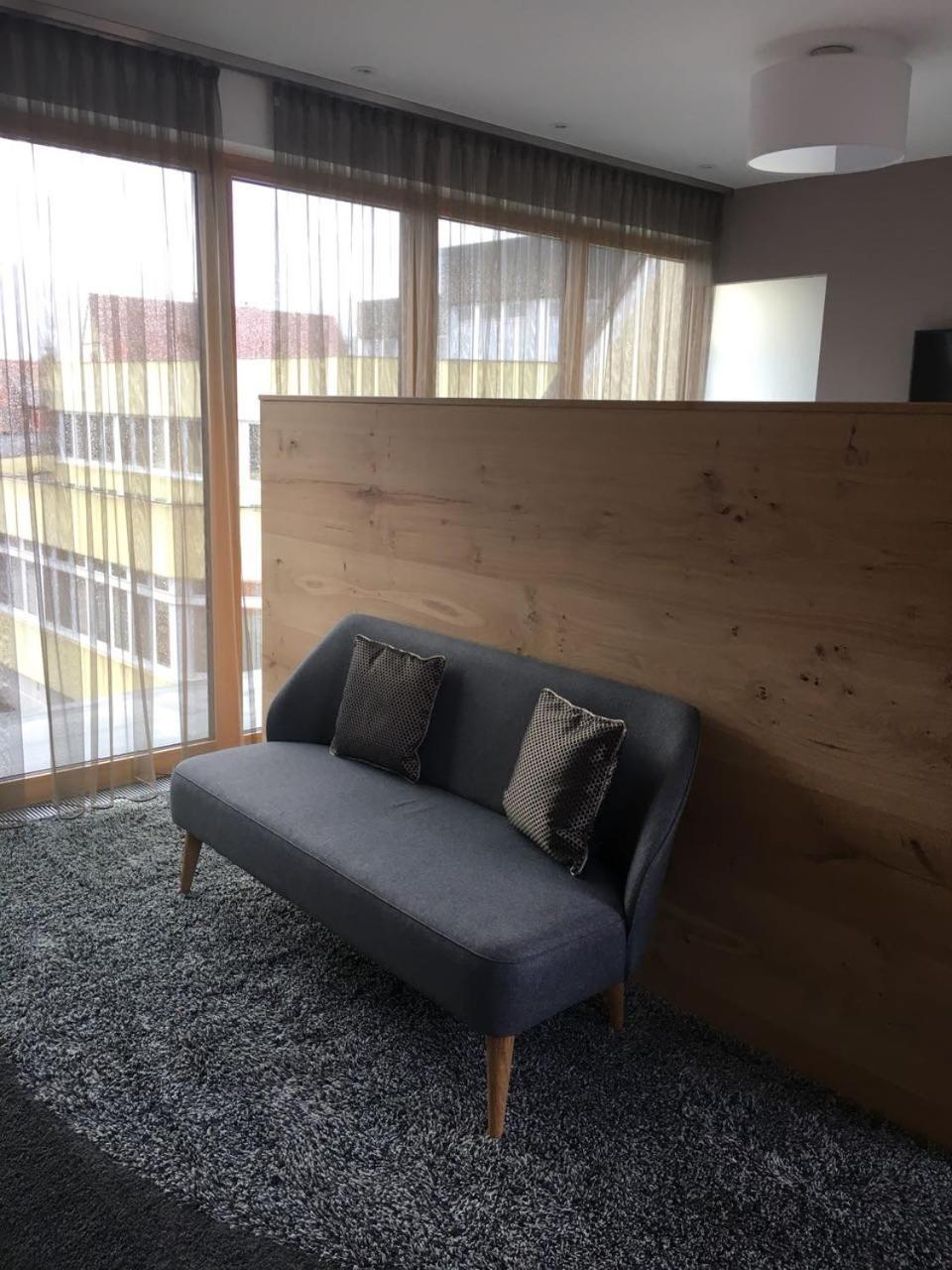 Hotel Zum Hirsch Wertingen Extérieur photo